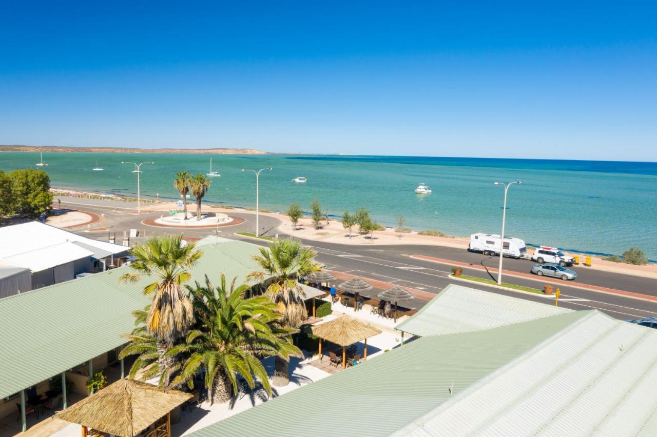 Shark Bay Seafront Apartments Denham Exterior foto