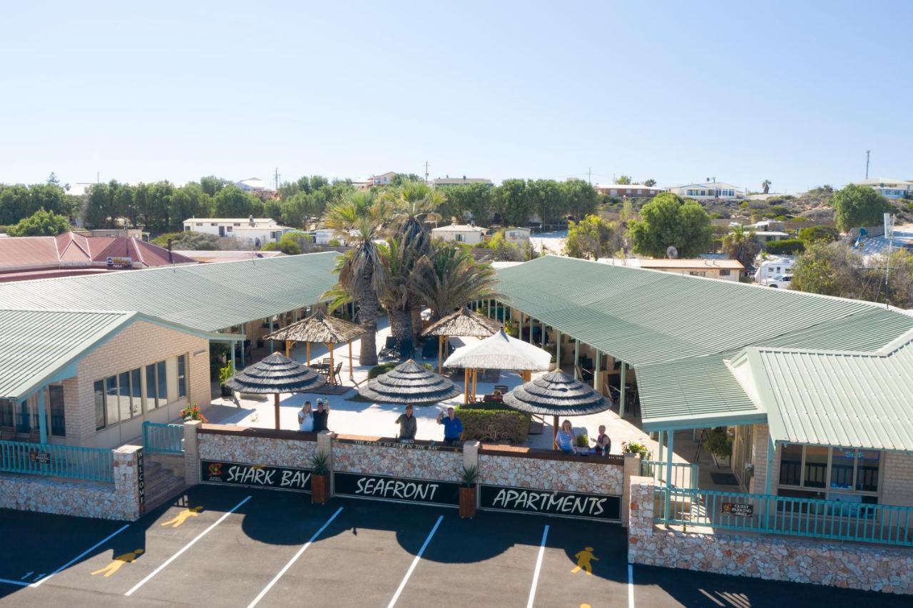 Shark Bay Seafront Apartments Denham Exterior foto